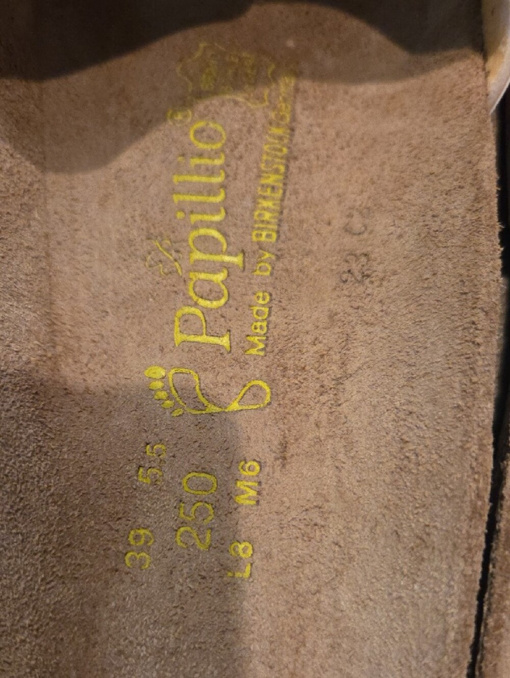 Papillio by Birkenstock Size 39 Suede Footbed Madrid Sandal - Picture 6 of 6